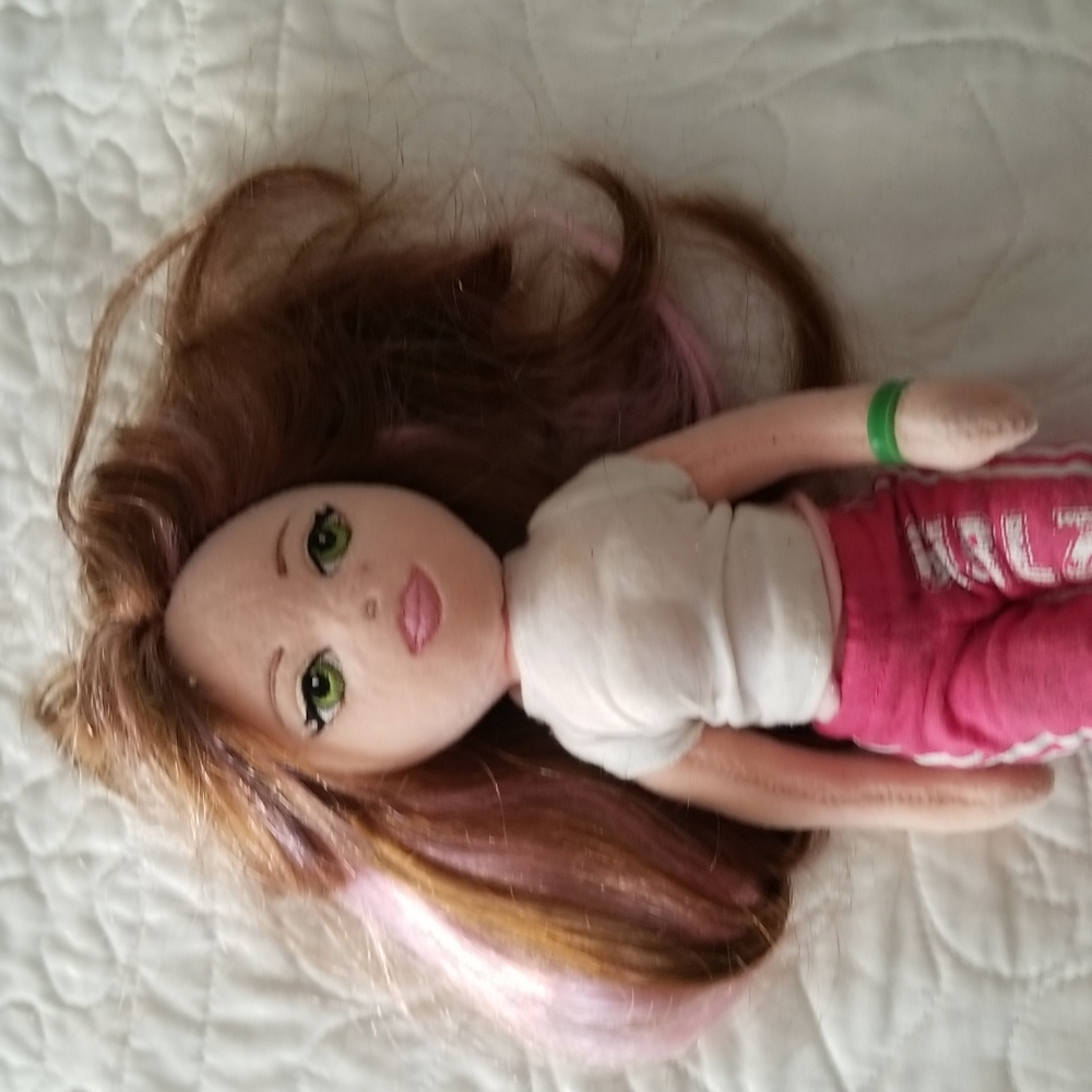 Dolls - Picture 4 of 4